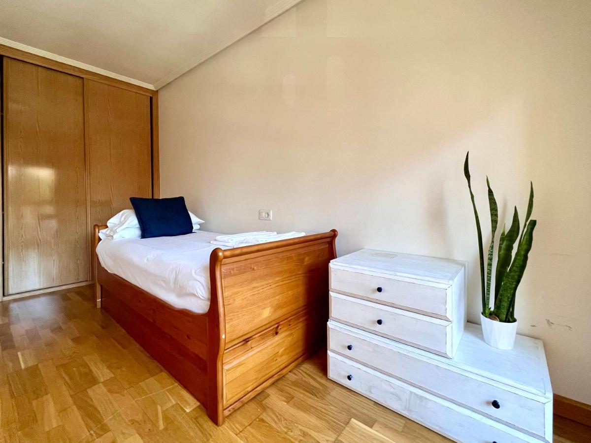 Ferienwohnung Housingleon- Casa Oliva Con Garaje Exterior foto